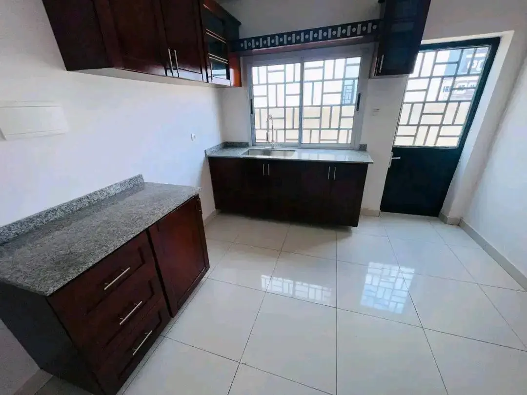 4 Bed rooms for rent